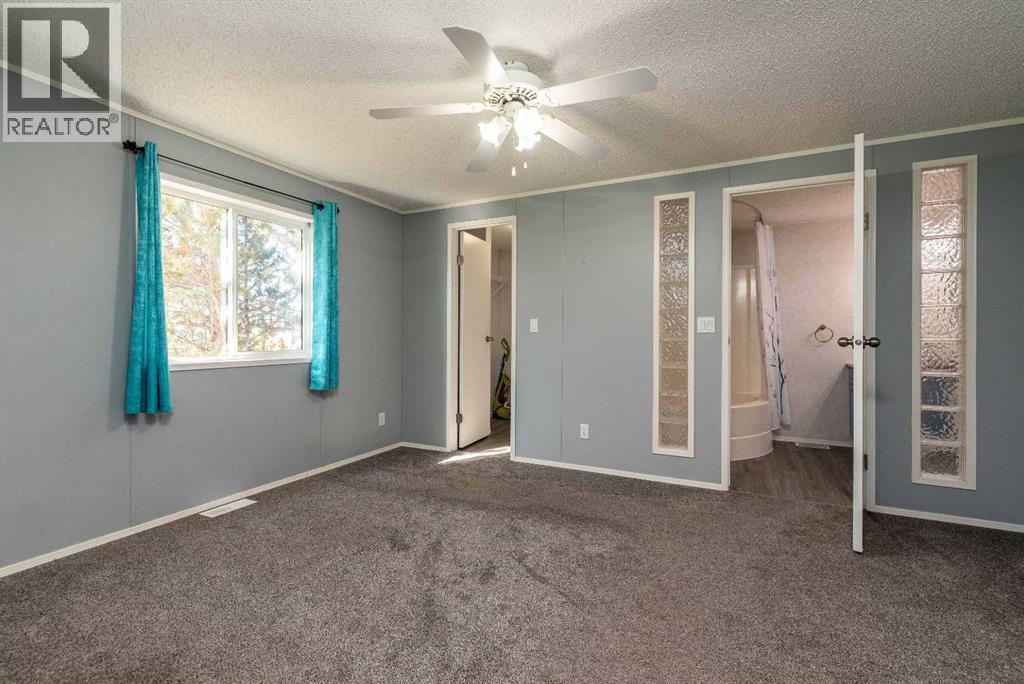 13, 5302 56B Street, photo 11 of 35