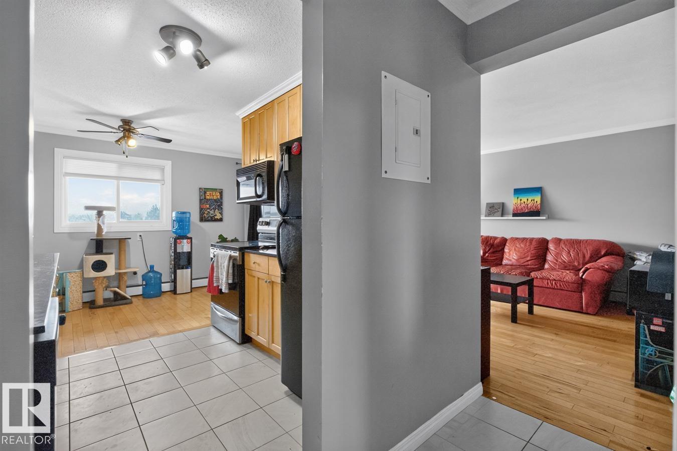 #402 9925 83 AV NW, photo 6 of 23
