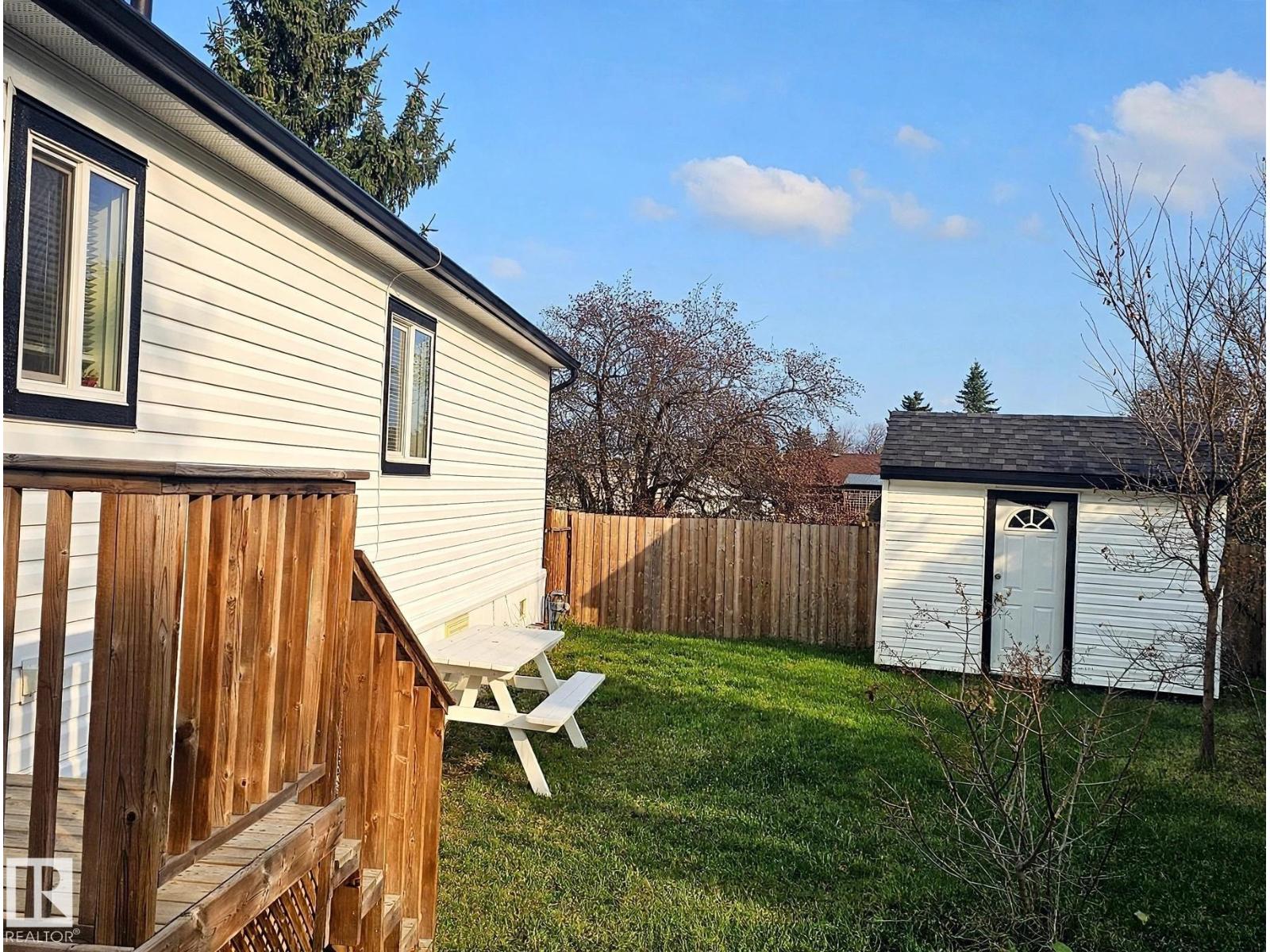 #8 12604 153 AV NW NW, Edmonton — photo 2