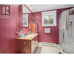 77 Waterford Bridge Road thumbnail 13
