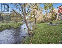 77 Waterford Bridge Road thumbnail 32