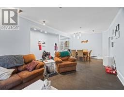 77 Waterford Bridge Road thumbnail 6