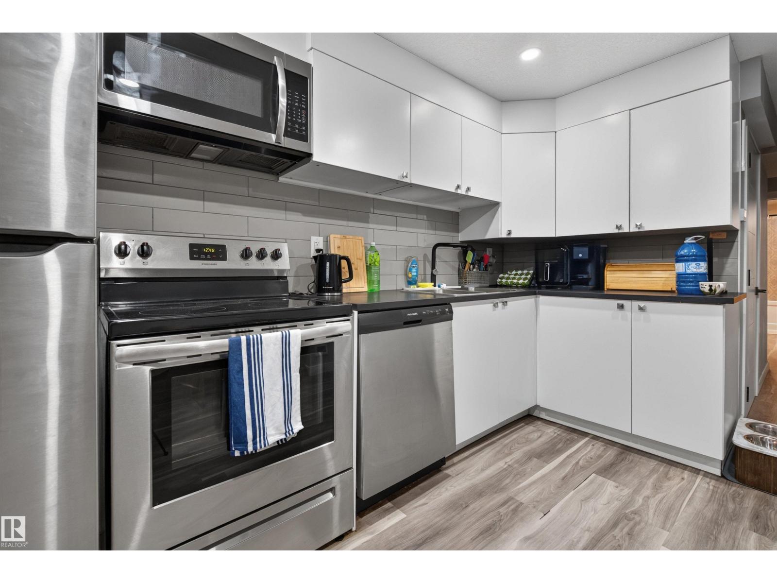 12711 90 ST NW, photo 16 of 27