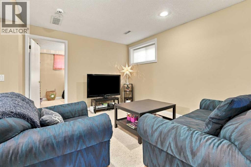 60 Hidden Green NW, Calgary — photo 24