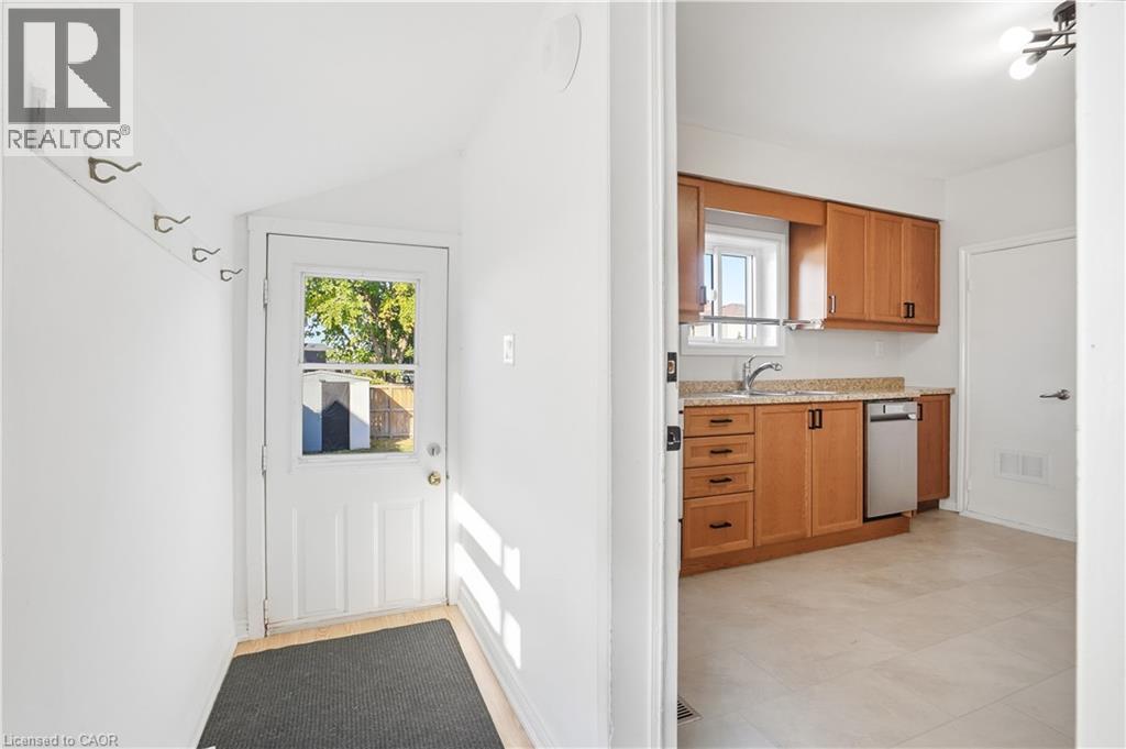 145 CAMPBELL Avenue - 13