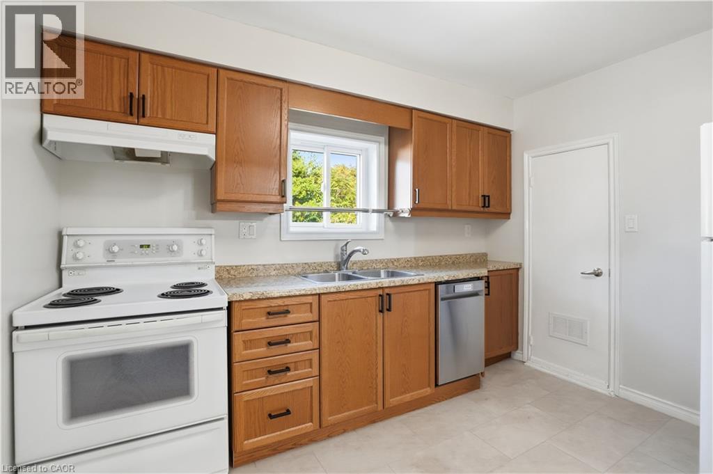 145 CAMPBELL Avenue - 11