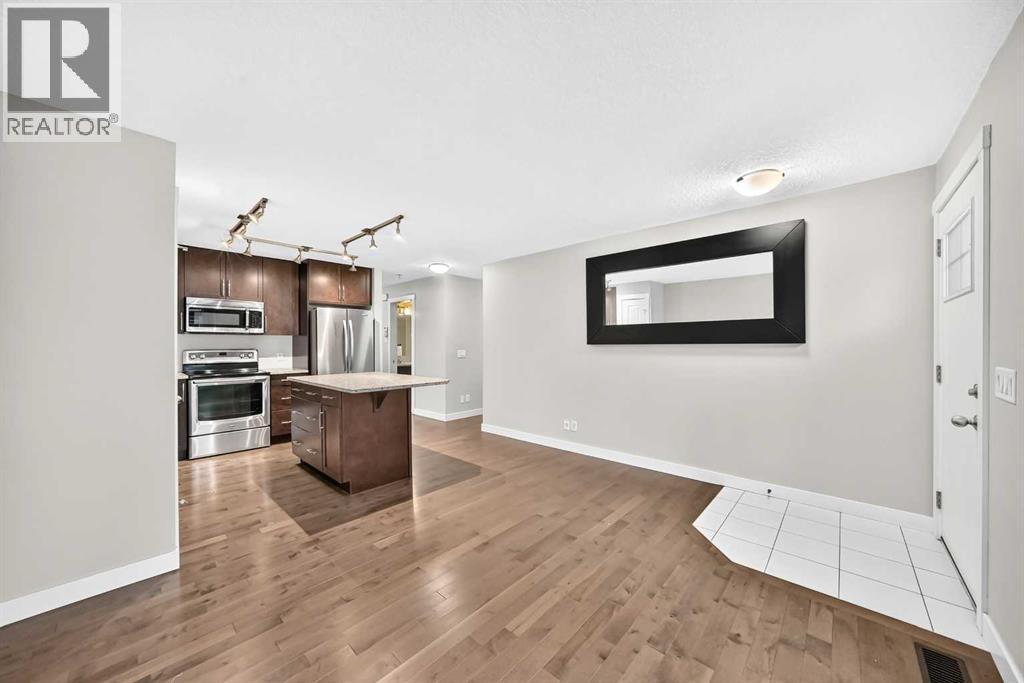 1042 Mckenzie Towne Villas SE photo 12