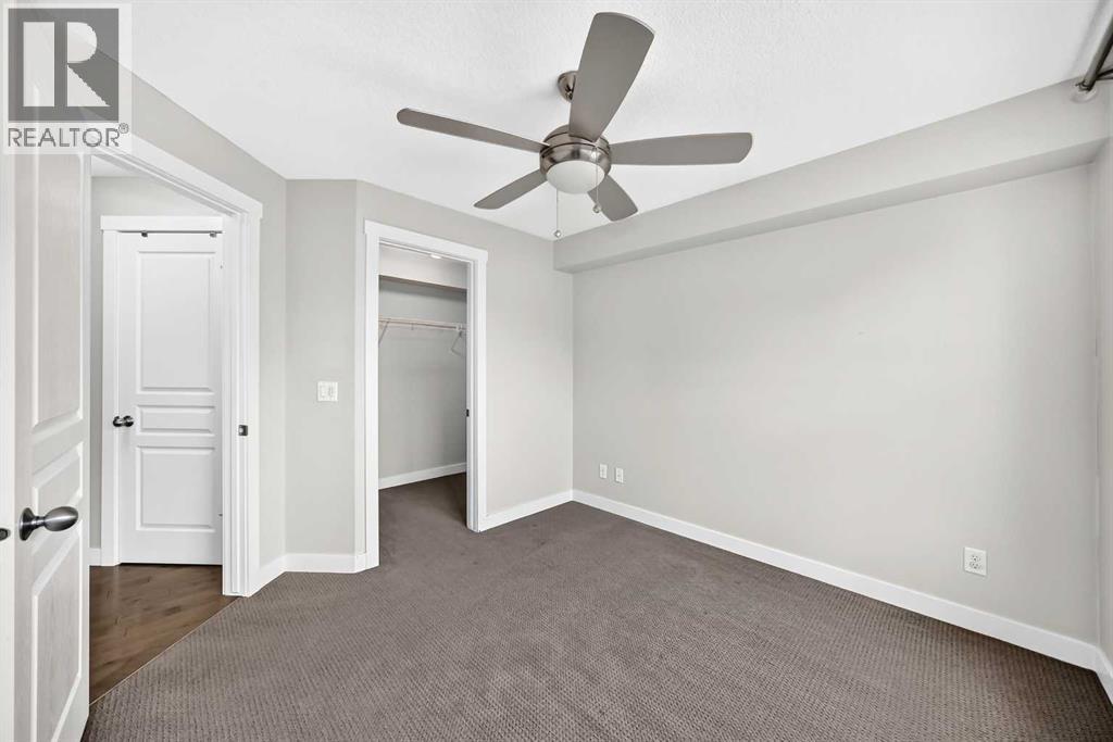 1042 Mckenzie Towne Villas SE photo 17