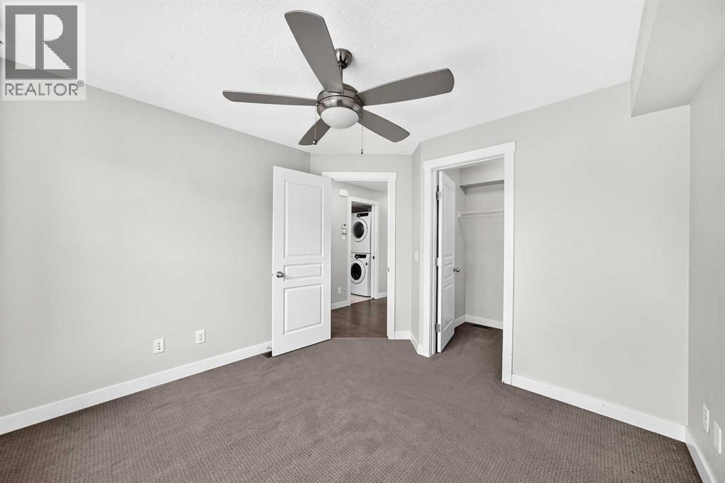 1042 Mckenzie Towne Villas SE photo 18