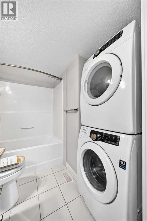1042 Mckenzie Towne Villas SE photo 23