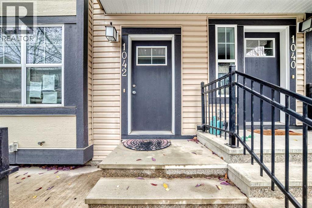 1042 Mckenzie Towne Villas SE photo 4