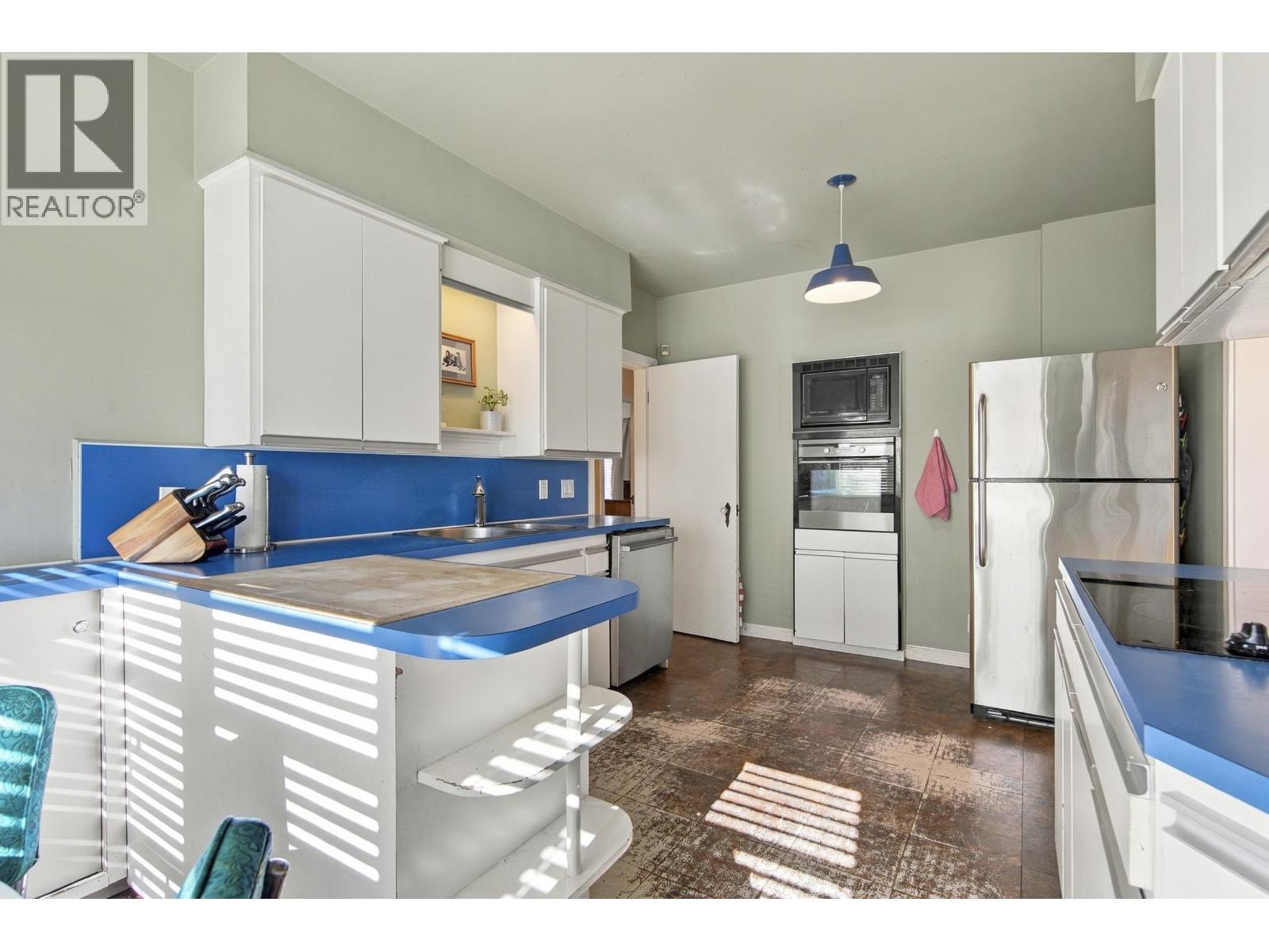 226 Peveril Avenue, Vancouver — photo 11