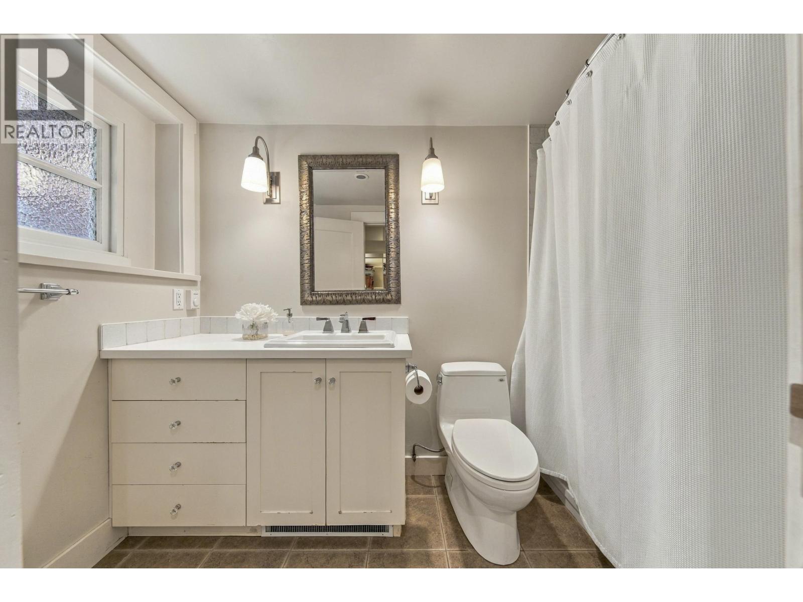 226 Peveril Avenue, Vancouver — photo 23