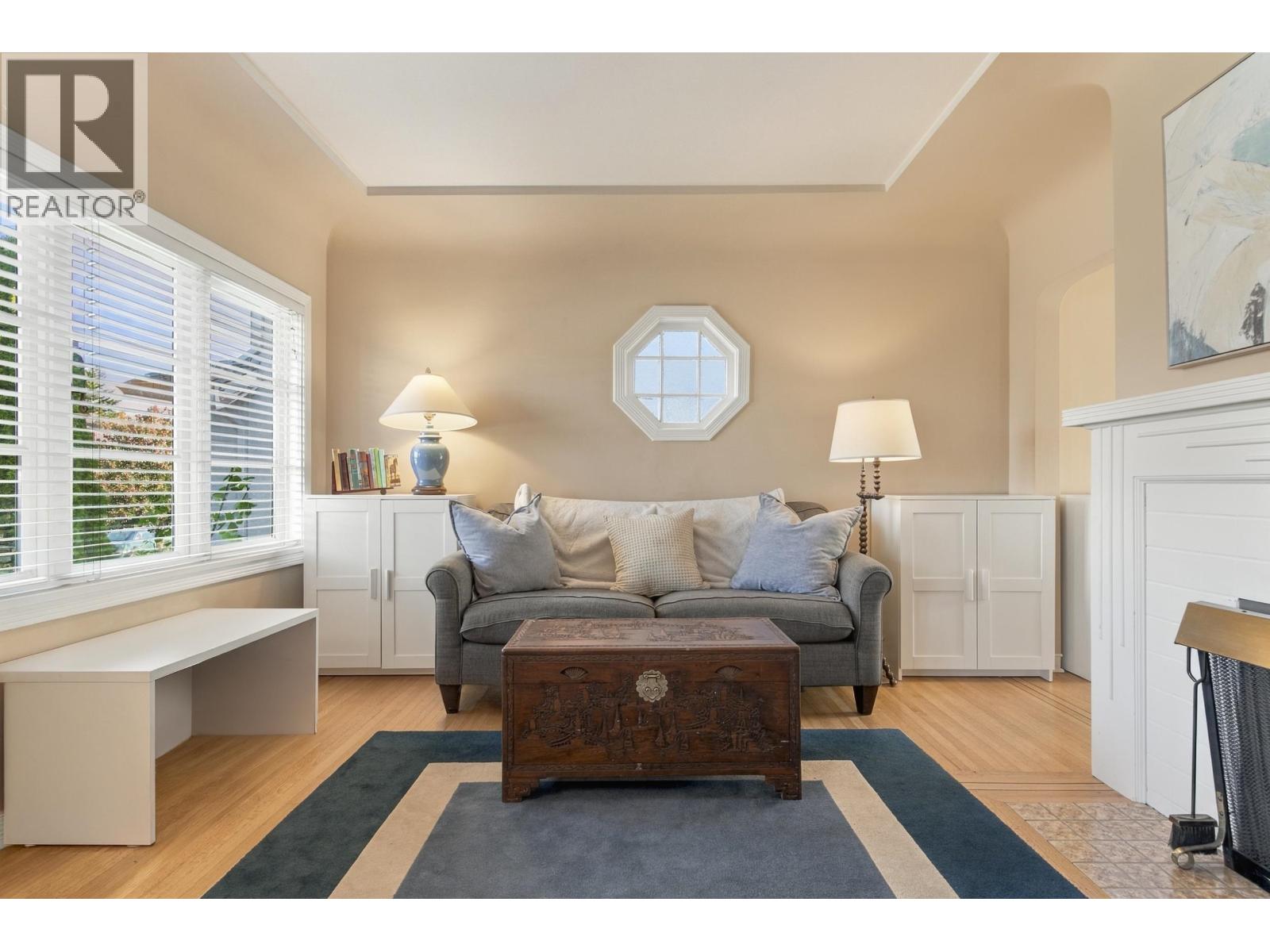 226 Peveril Avenue, Vancouver — photo 4
