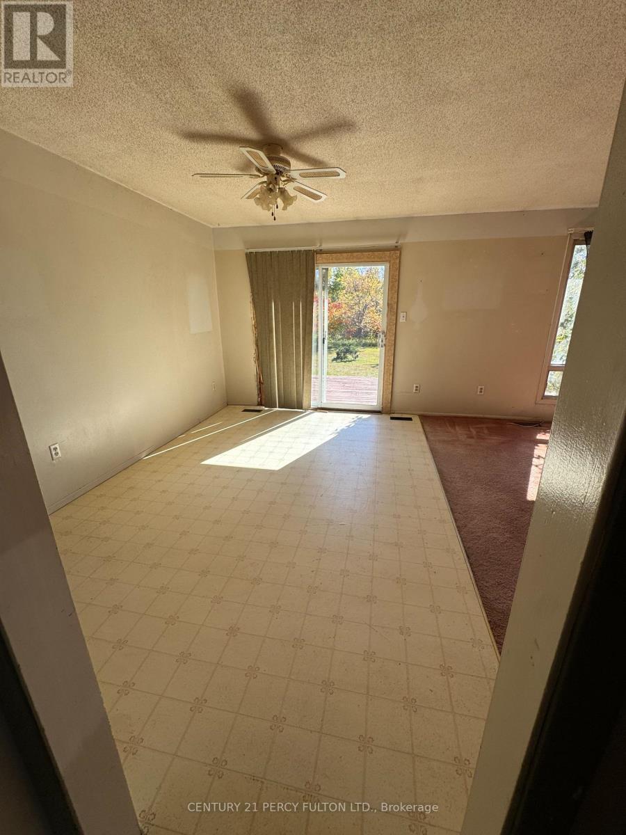 1343 B CHENAUX Road, Whitewater Region, ON photo 15