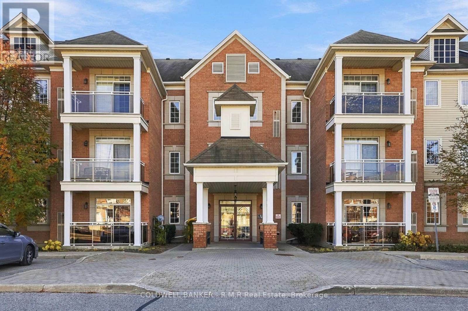 318- 54 Harvey Johnston Way, Whitby, ON