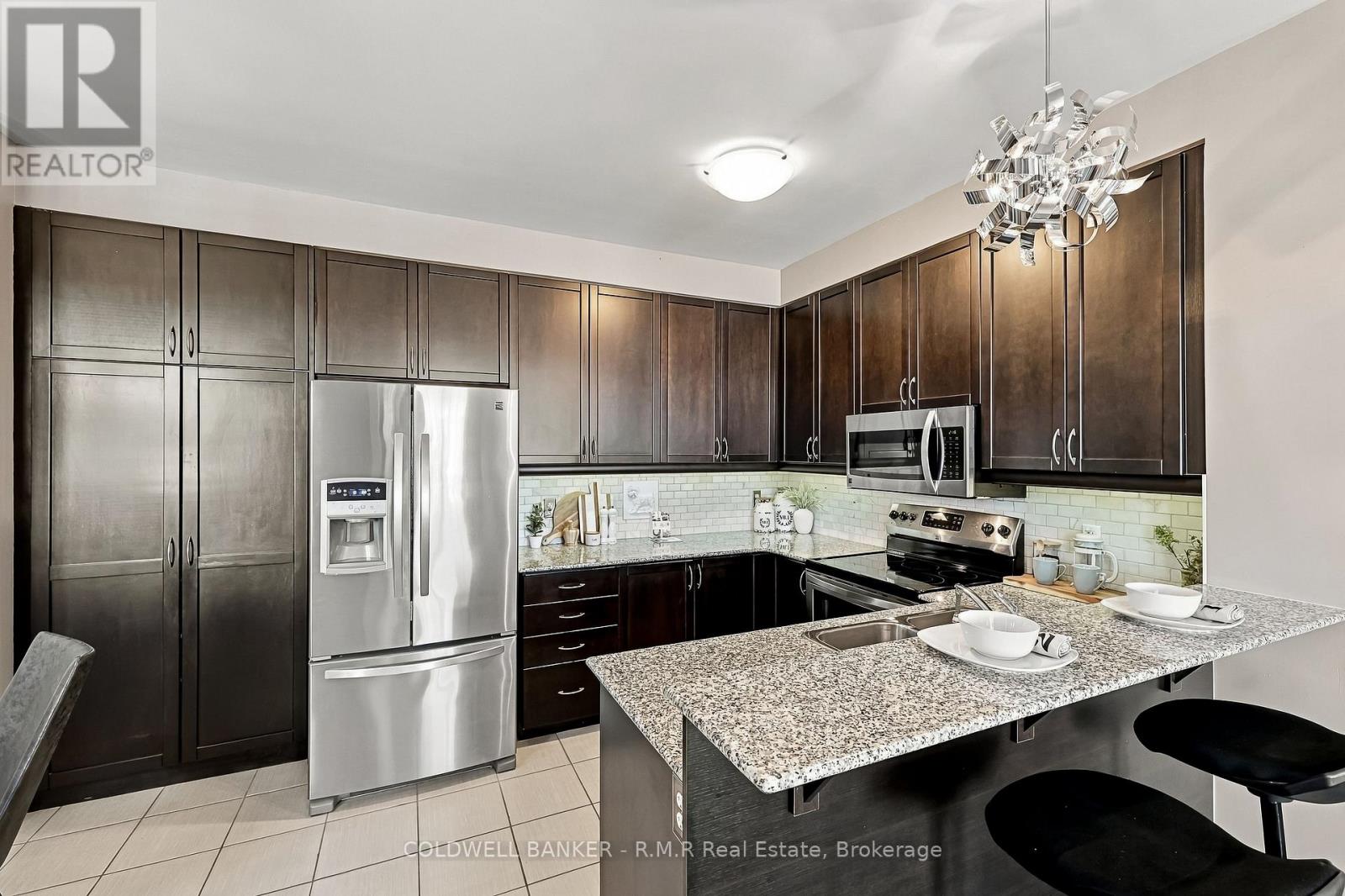 318- 54 Harvey Johnston Way, Whitby, ON photo 17