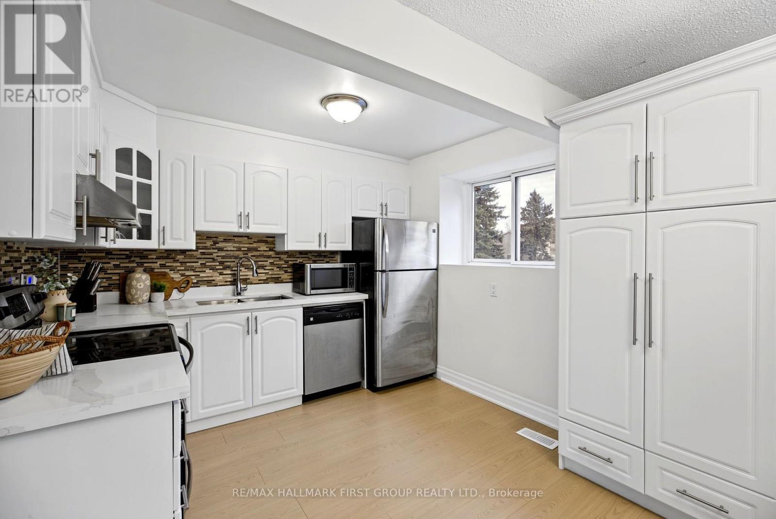 196- 41 Collinsgrove Road, Toronto, ON photo 13