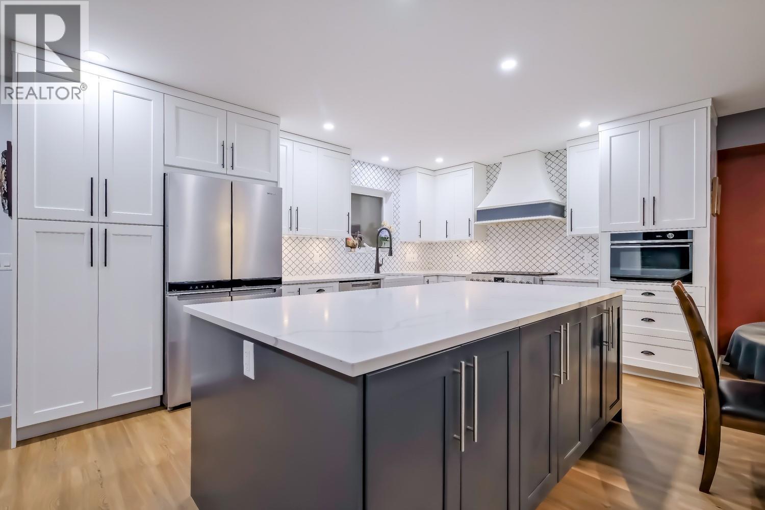 2830 PARIS Street, Penticton - Image 1