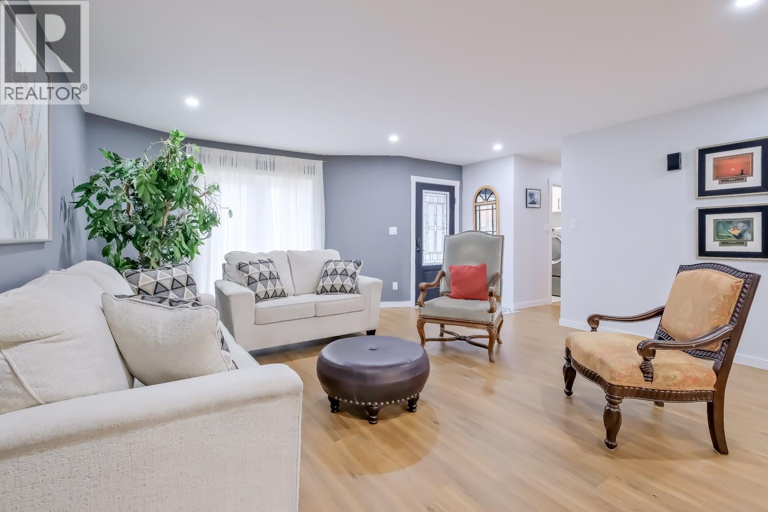 2830 PARIS Street, Penticton - Image 1