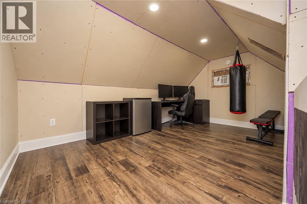 372 BEACH Road - 21