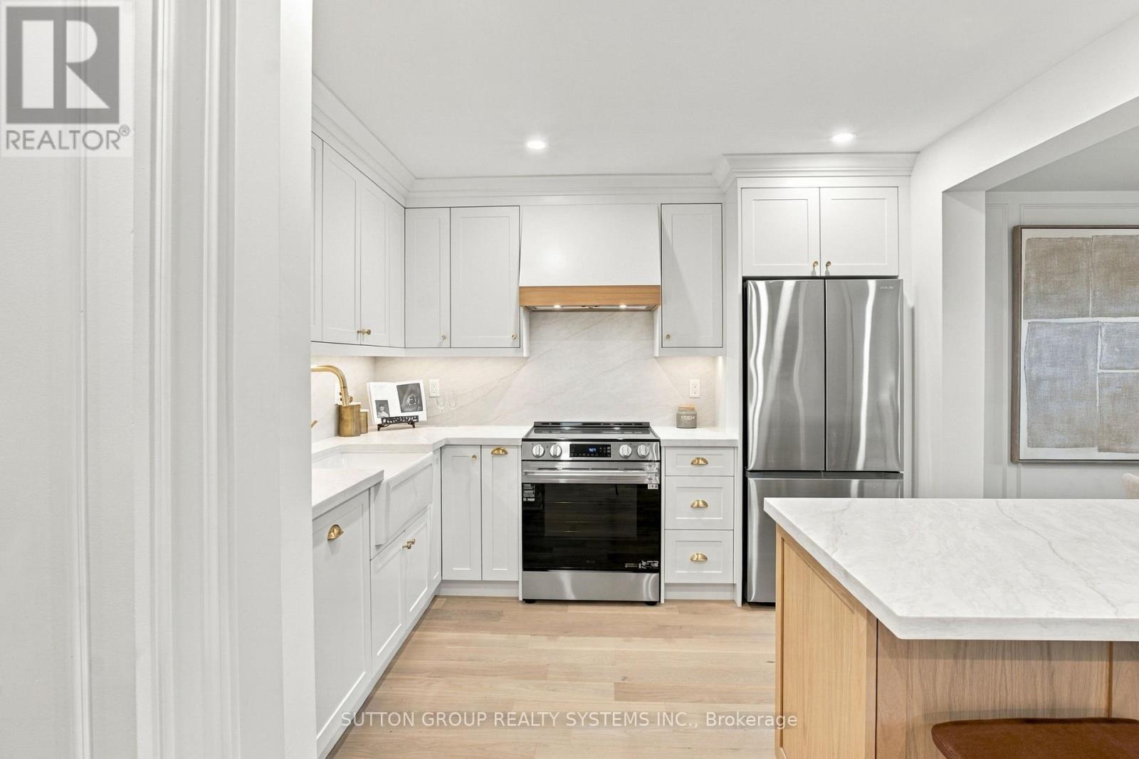 Photo of 26 - 1951 RATHBURN ROAD E