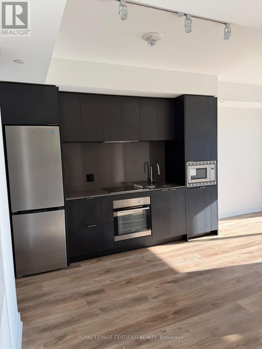 1121- 86 DUNDAS Street, Mississauga, ON photo 3