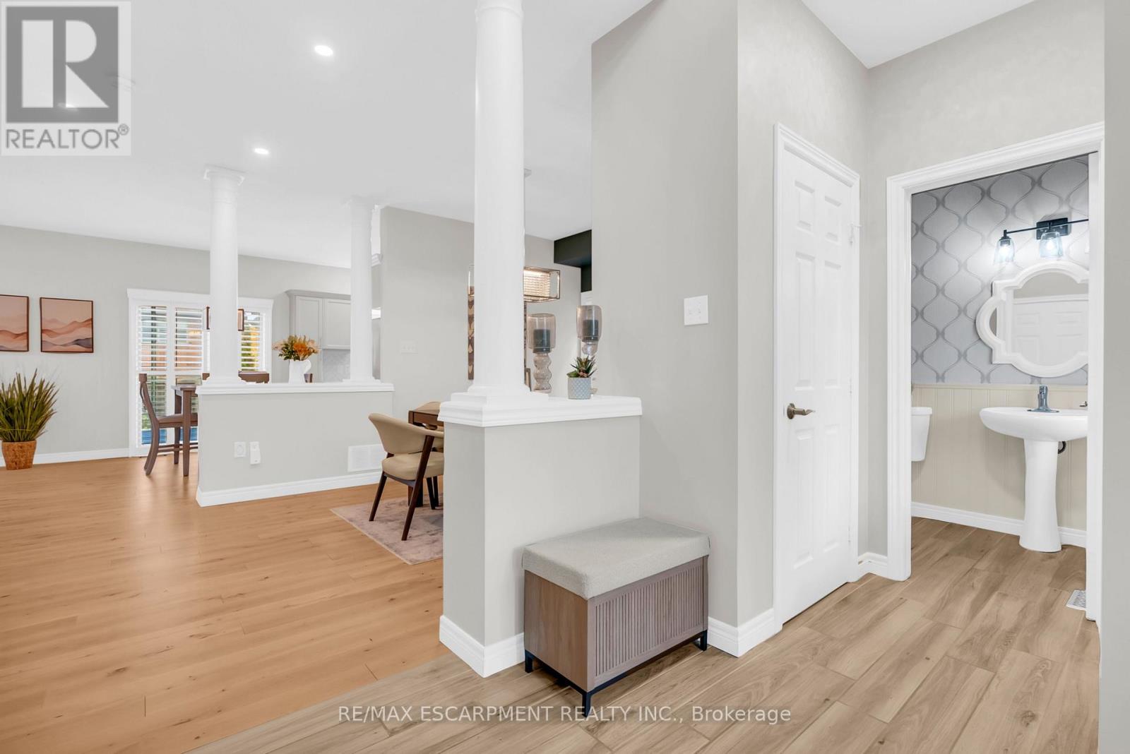 186 Southbrook Drive, Hamilton, ON photo 14