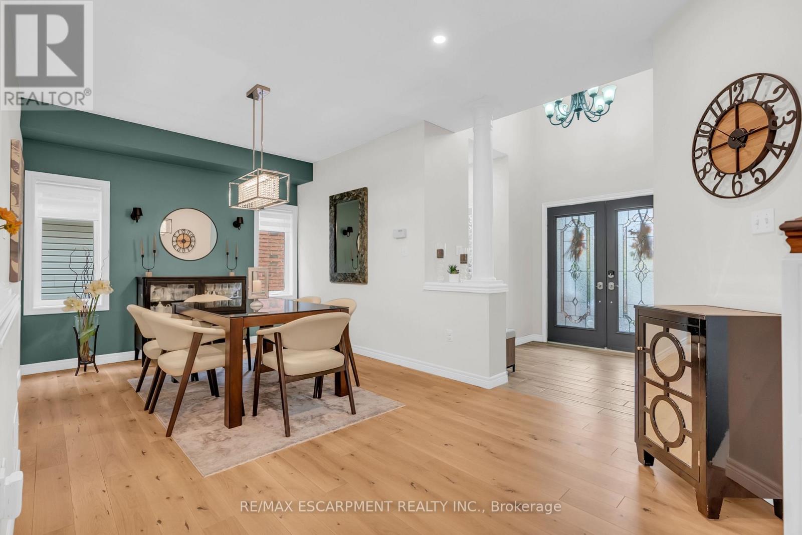 186 Southbrook Drive, Hamilton, ON photo 16
