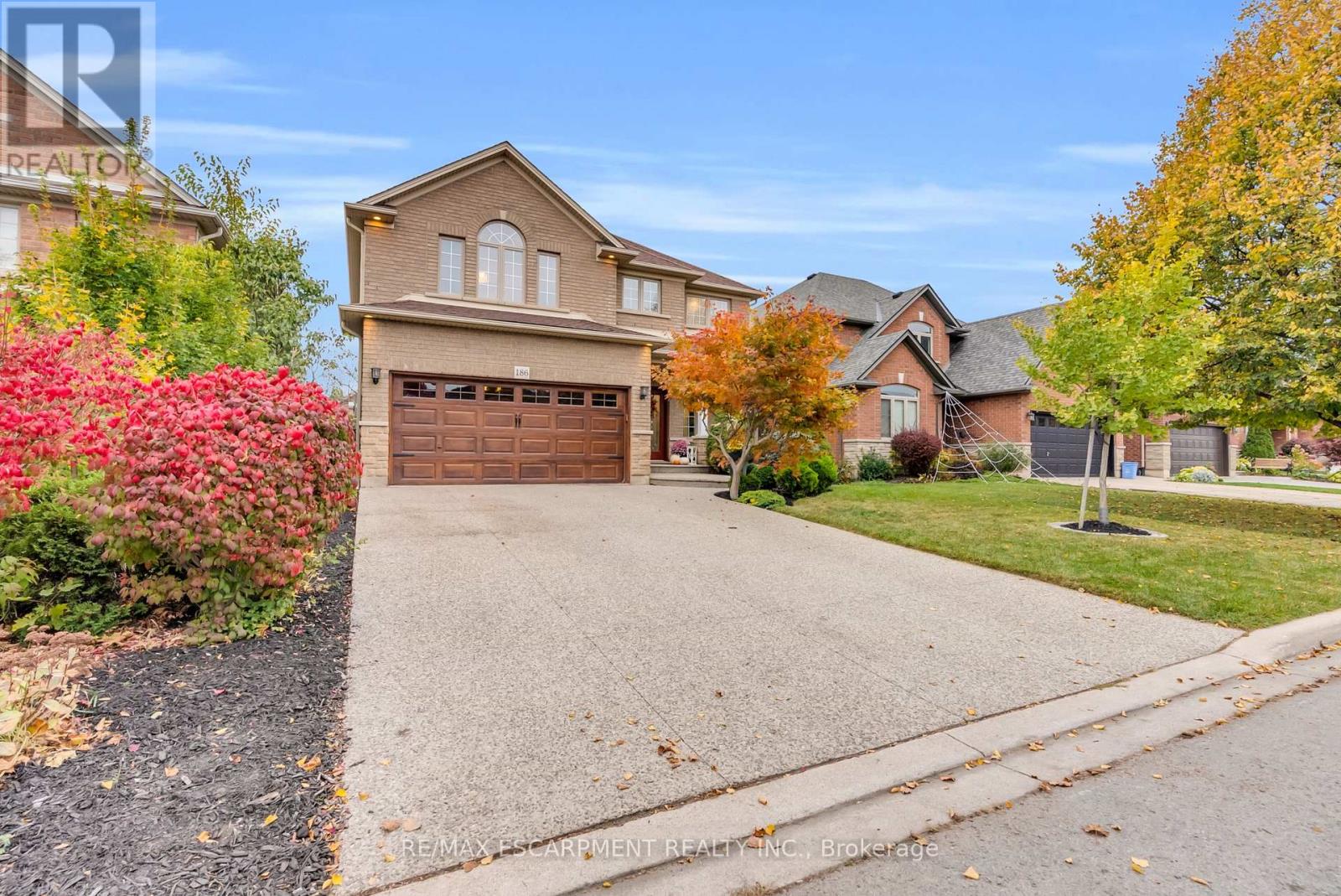 186 Southbrook Drive, Hamilton, ON photo 7