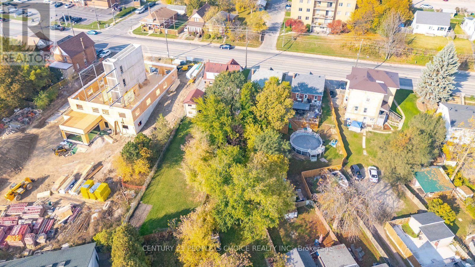 259 West Street, Brantford, ON photo 43