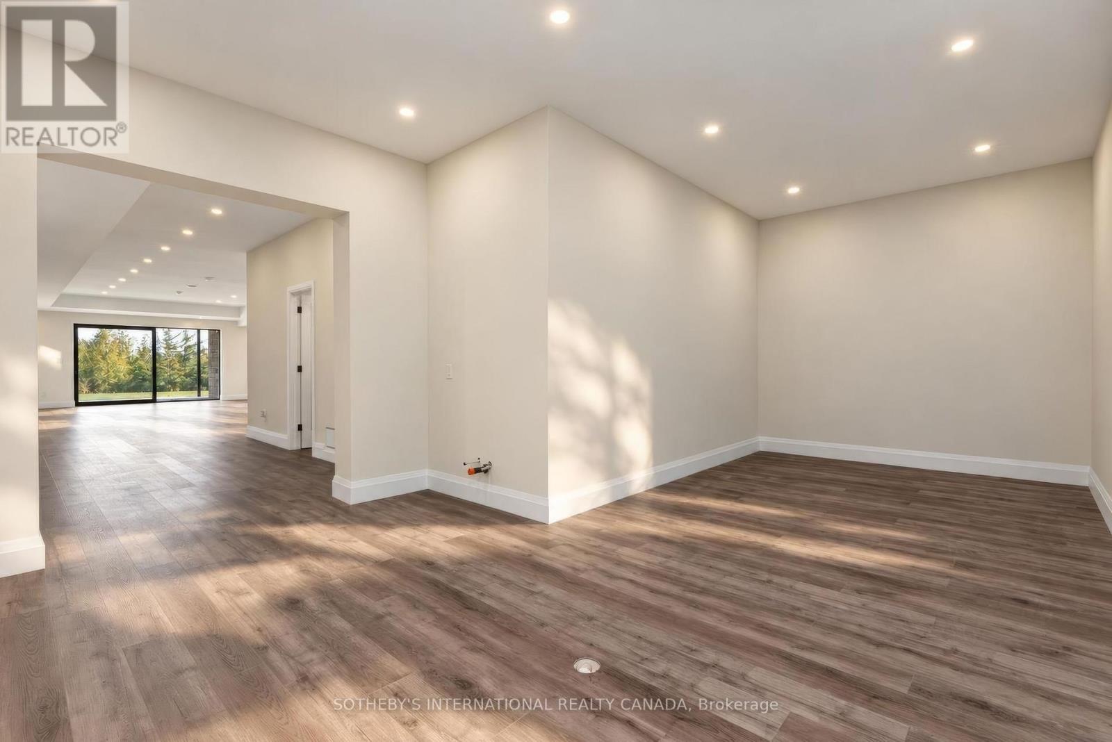 6374 Smith Boulevard, Georgina, ON photo 36