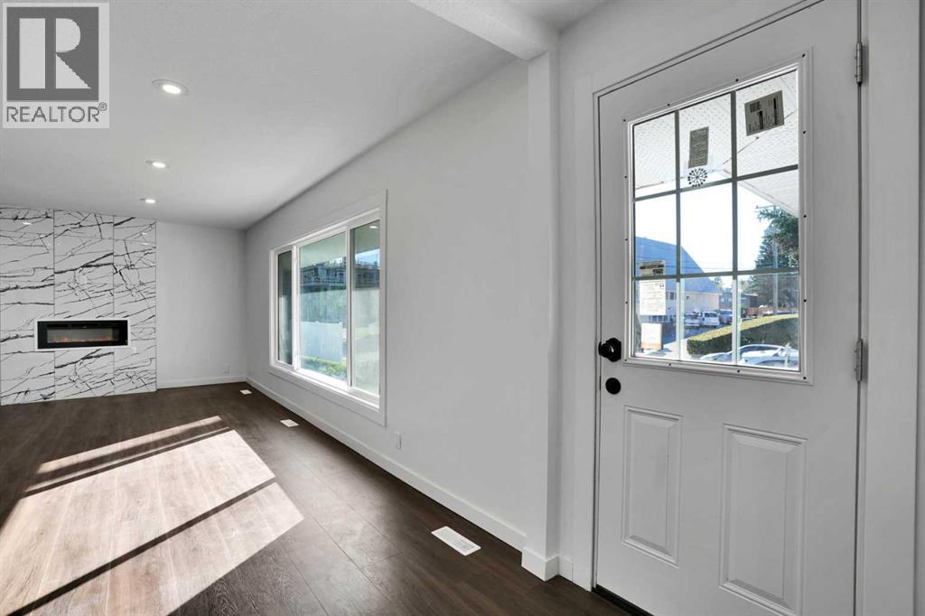 Property photograph 3 for MLS A2355220