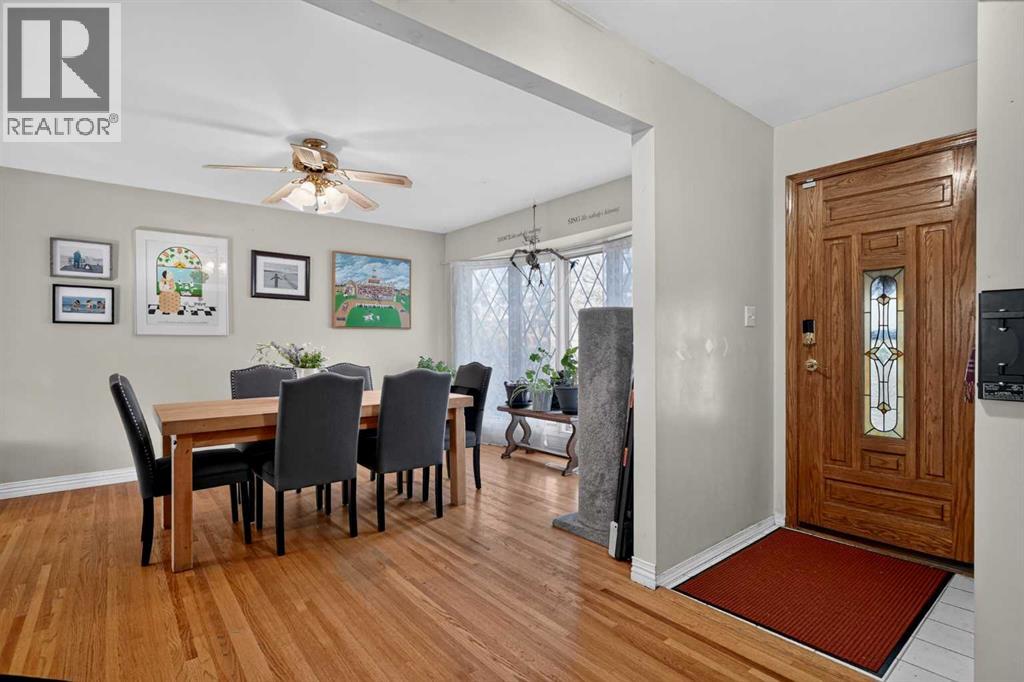 1243 40 Avenue NW photo 3