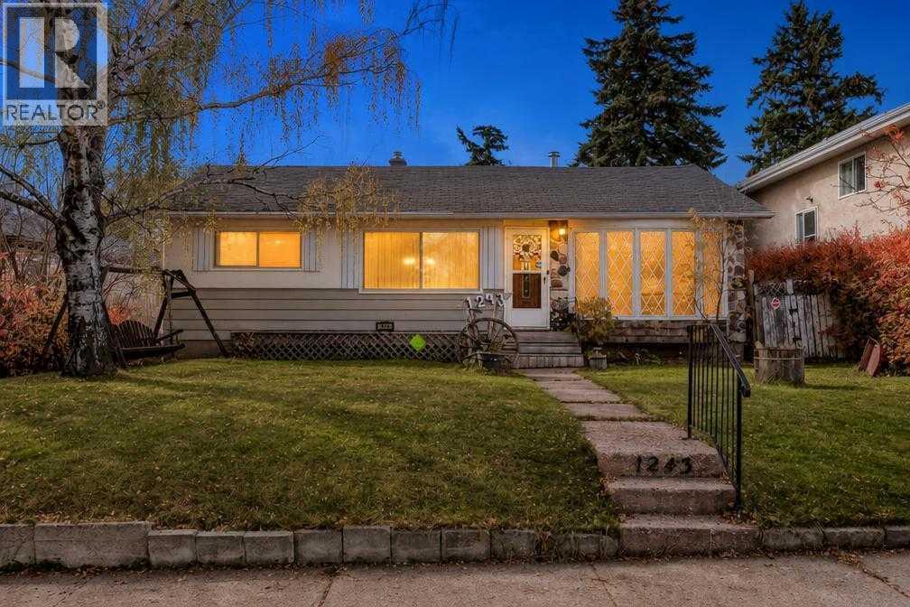 1243 40 Avenue NW photo 32
