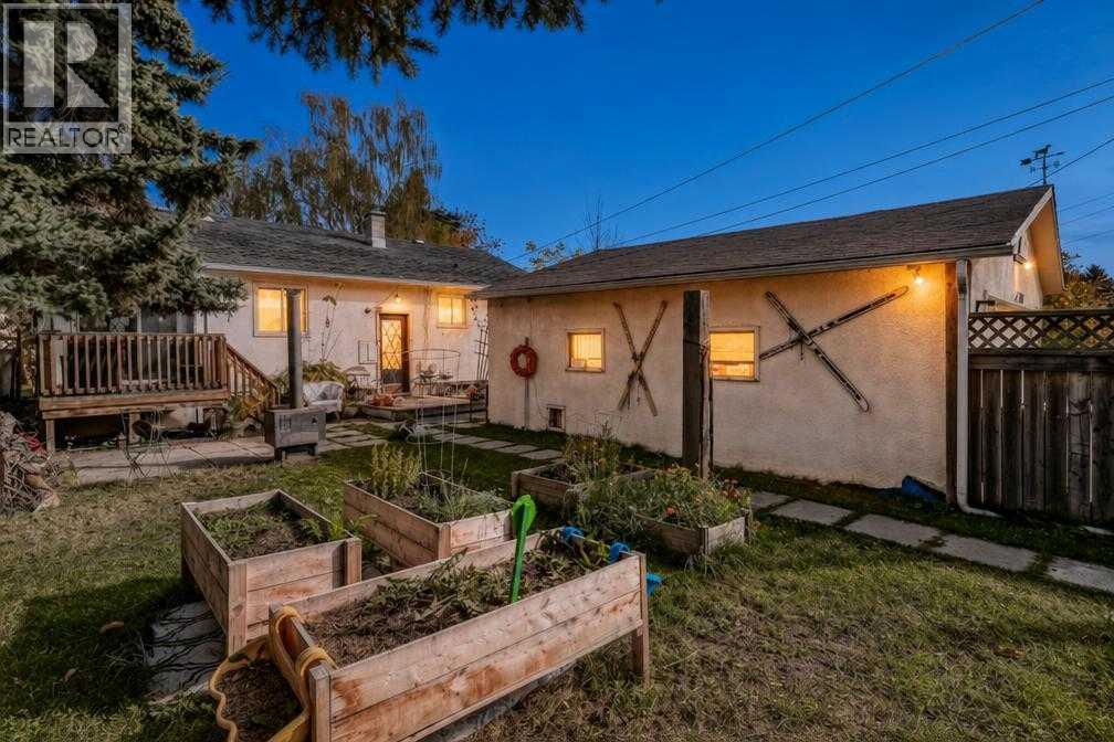 1243 40 Avenue NW photo 34
