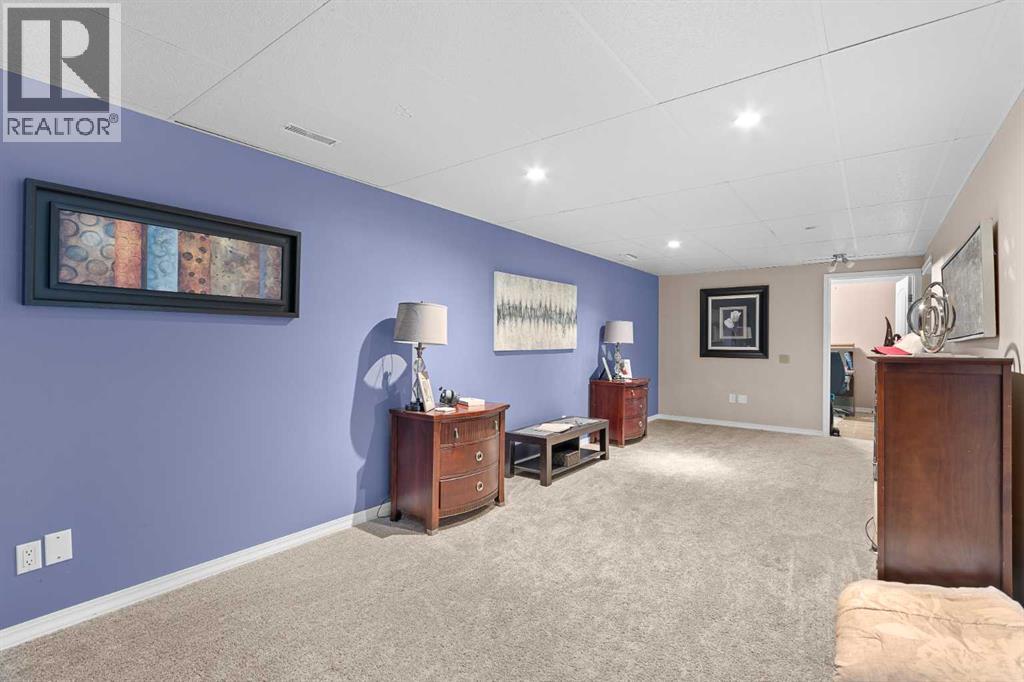 5225 48 Street, photo 19 of 39
