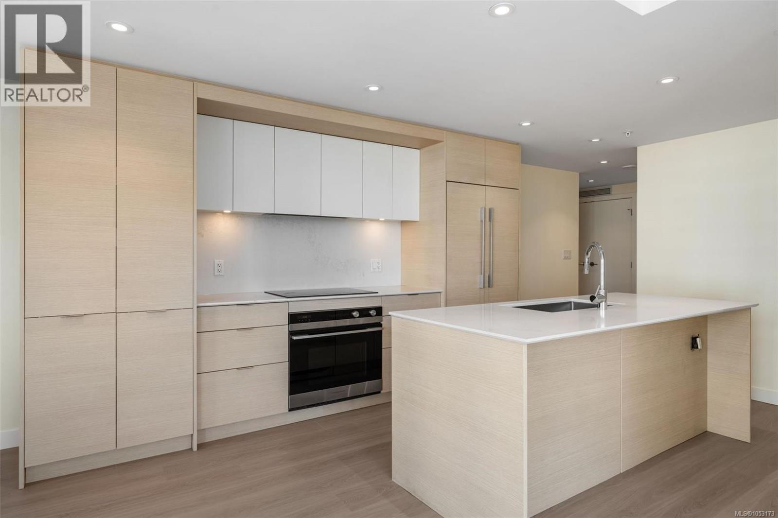 703 848 Yates Street, Victoria