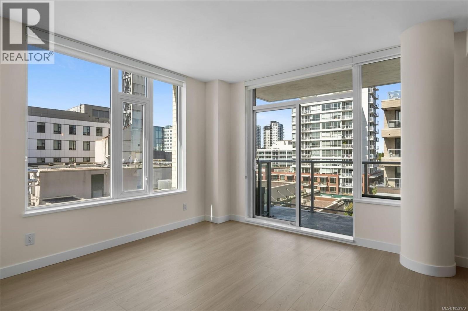 703 848 Yates Street, Victoria