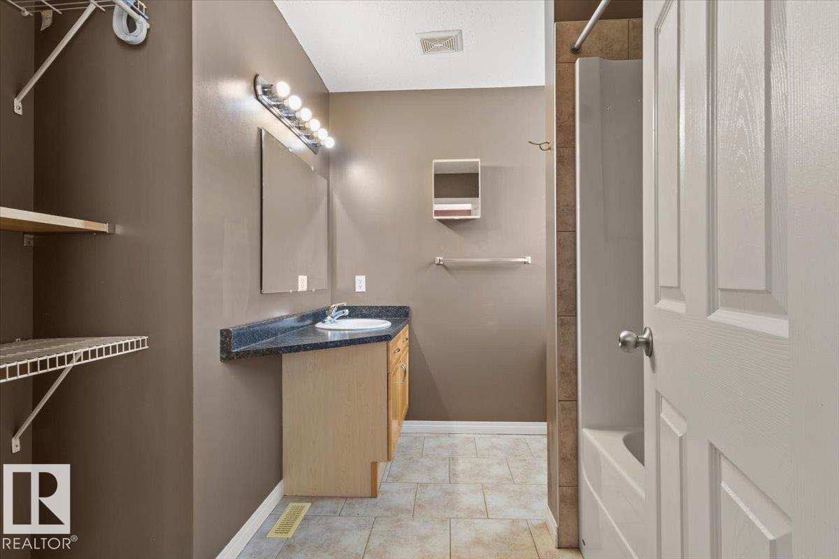 Property photograph 20 for MLS E4514478