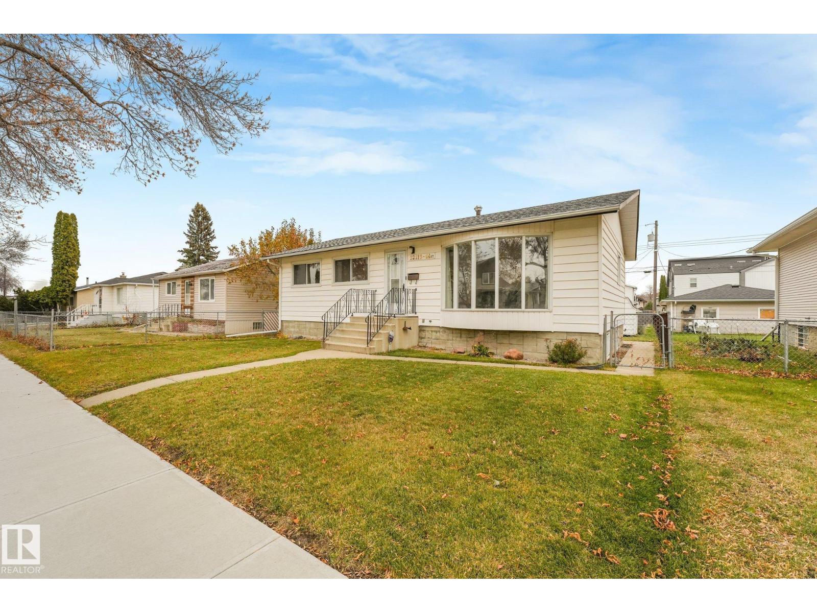Property photograph 3 for MLS E4514553