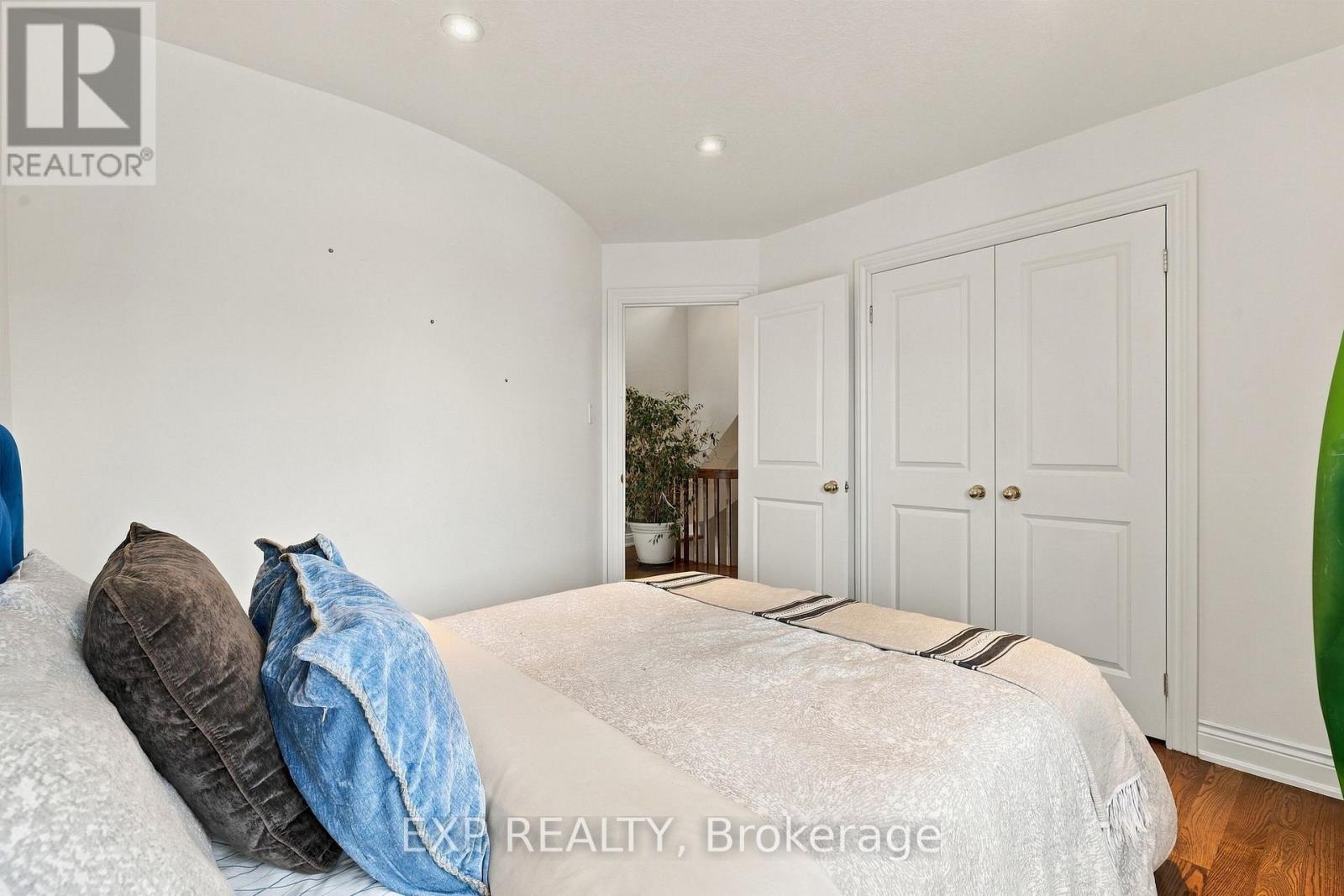 220 River Road, Wasaga Beach photo 22