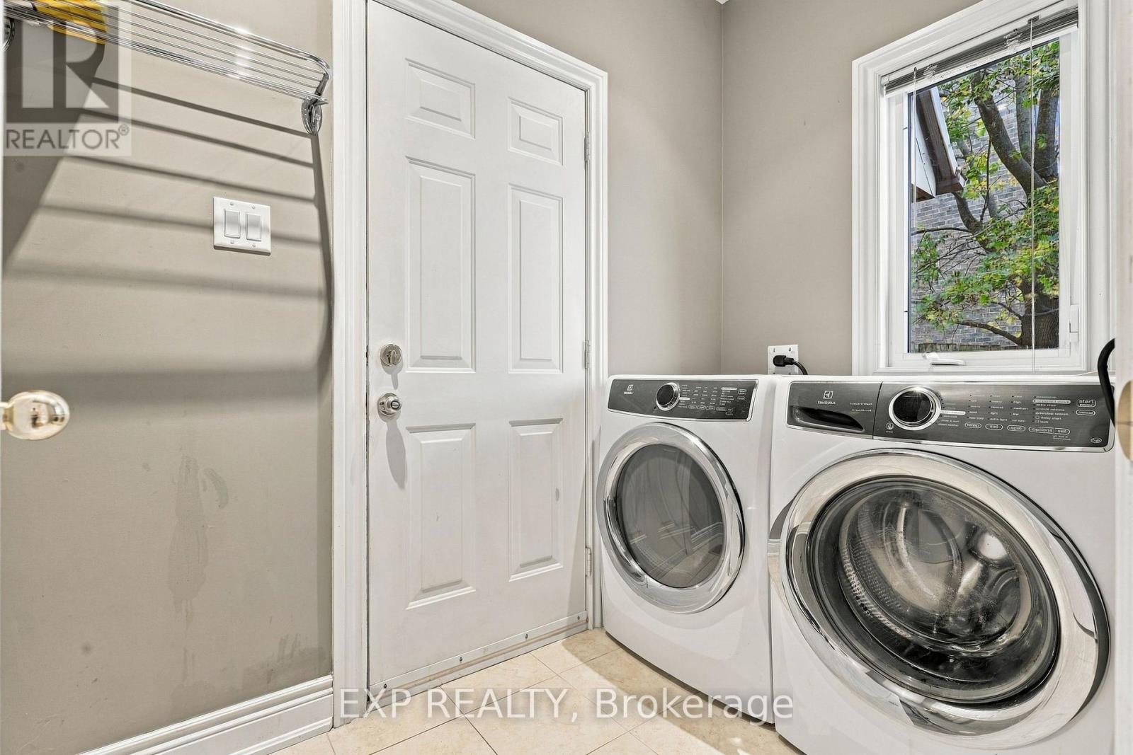 220 River Road, Wasaga Beach photo 34