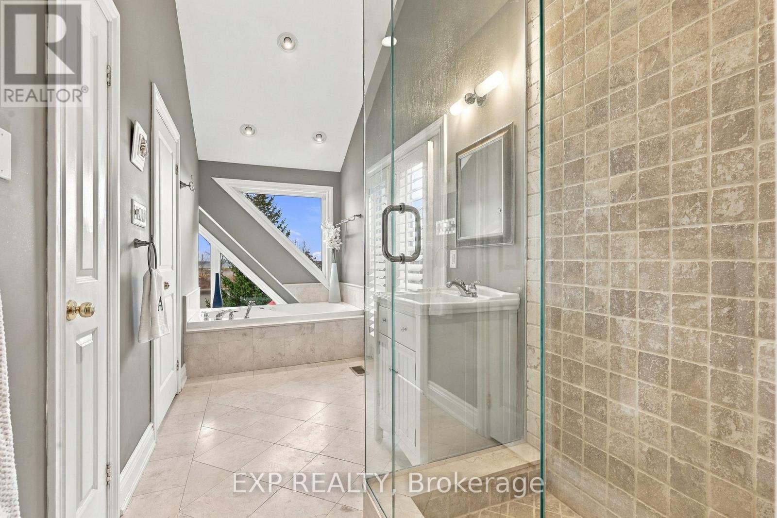 220 River Road, Wasaga Beach photo 30