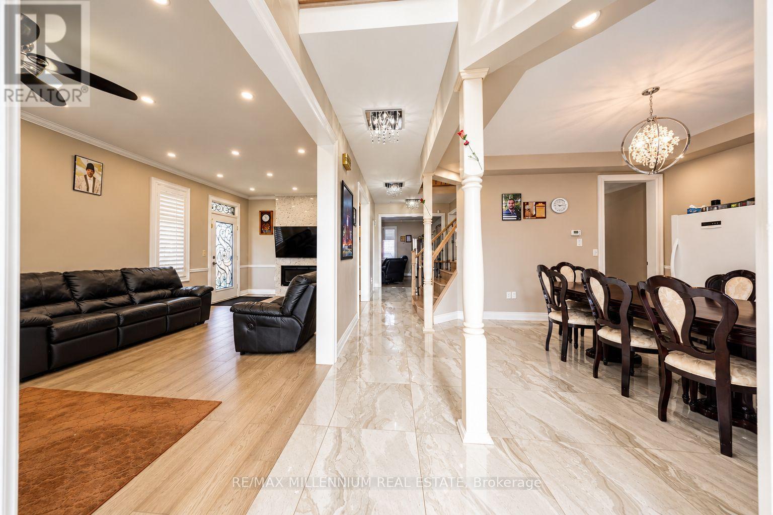 3 Cogswell Crescent, Brampton, ON photo 4