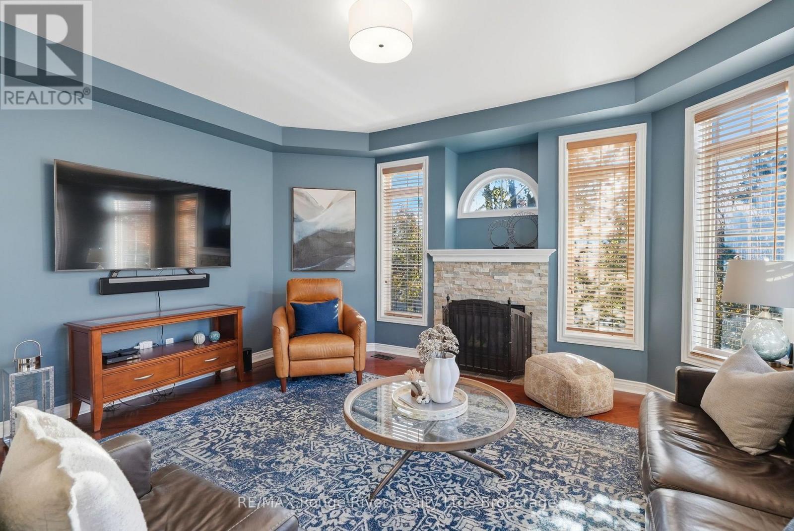 8 Jessie Court, Whitby, ON photo 13