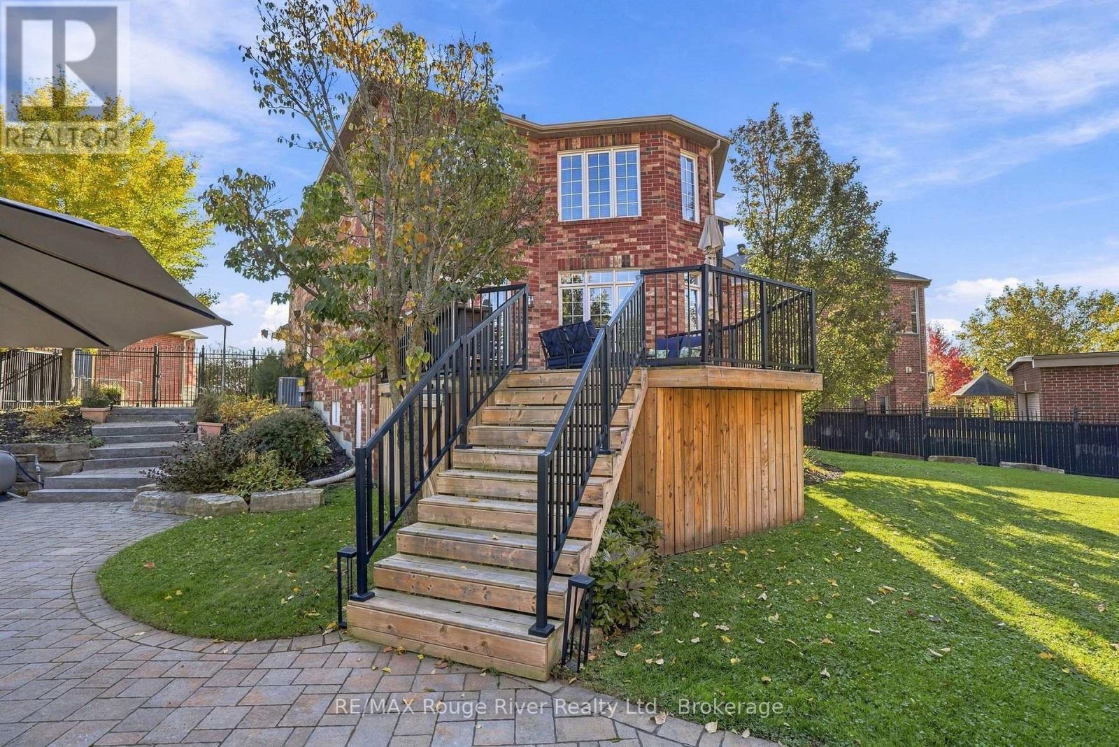 8 Jessie Court, Whitby, ON photo 42