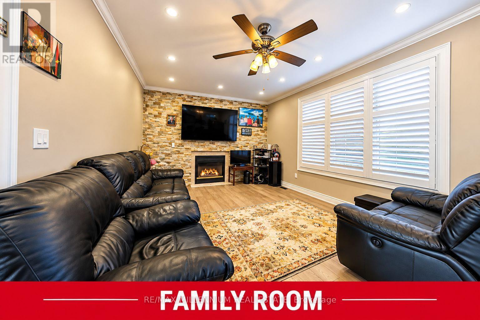 3 Cogswell Crescent, Brampton, ON photo 7