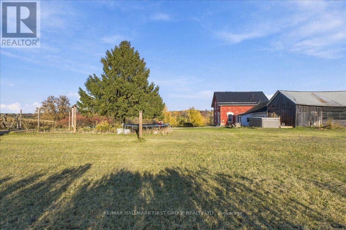 827 Hwy 35, Kawartha Lakes, ON photo 38