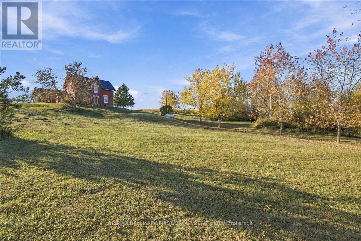 827 Hwy 35, Kawartha Lakes, ON photo 36